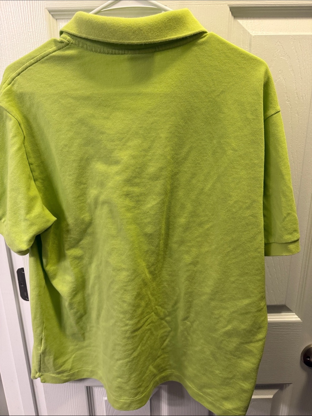 Lacoste Men’s Lime Green Piqué Polo Shirt - Picture 4 of 4
